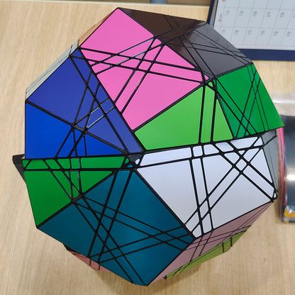 3-layers half-cut kite-shaped Icositetrahedron