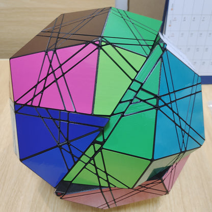 3-layers half-cut kite-shaped Icositetrahedron